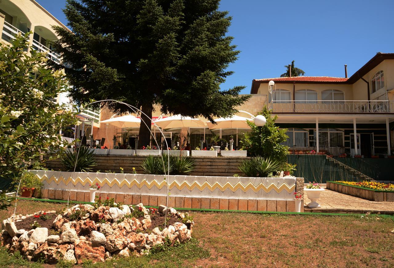 Hotel Diamond Balchik Exterior foto